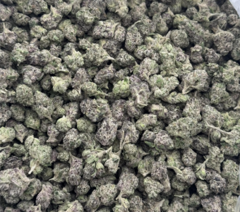 $950 Small Buds Indoor – Candy Runtz (Hybrid)